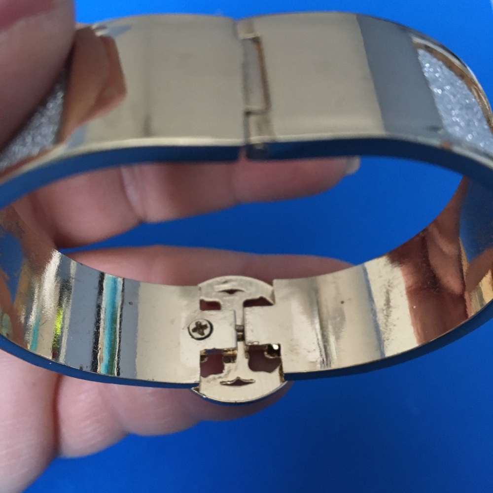 Women’s bangle bracelet - Picture 5 of 5